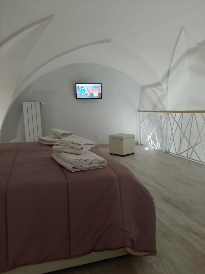 Bed Casa Vacanza Via Gallipoli - Corte Bari Brindisi Exterior photo
