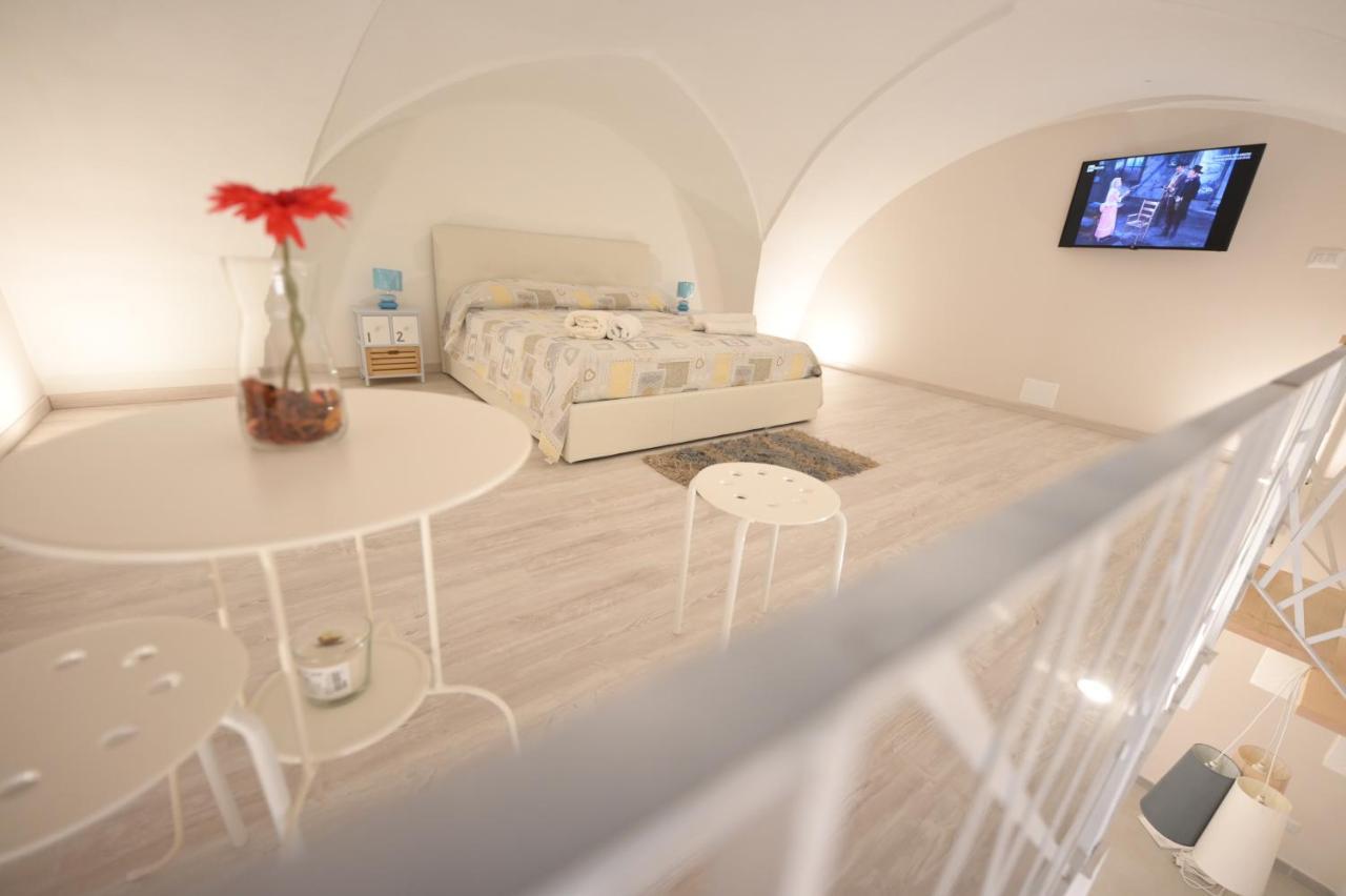 Bed Casa Vacanza Via Gallipoli - Corte Bari Brindisi Exterior photo