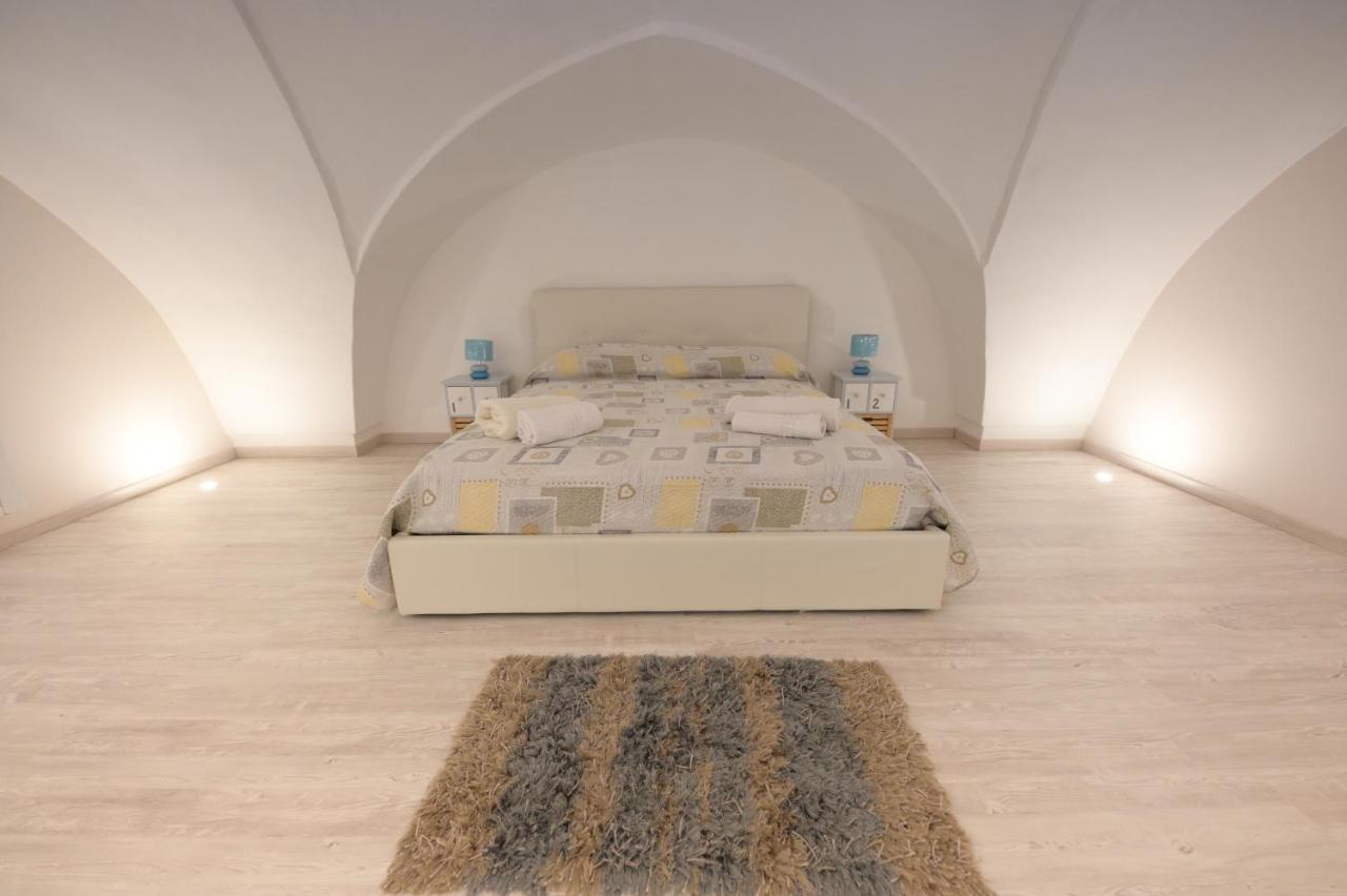 Bed Casa Vacanza Via Gallipoli - Corte Bari Brindisi Exterior photo